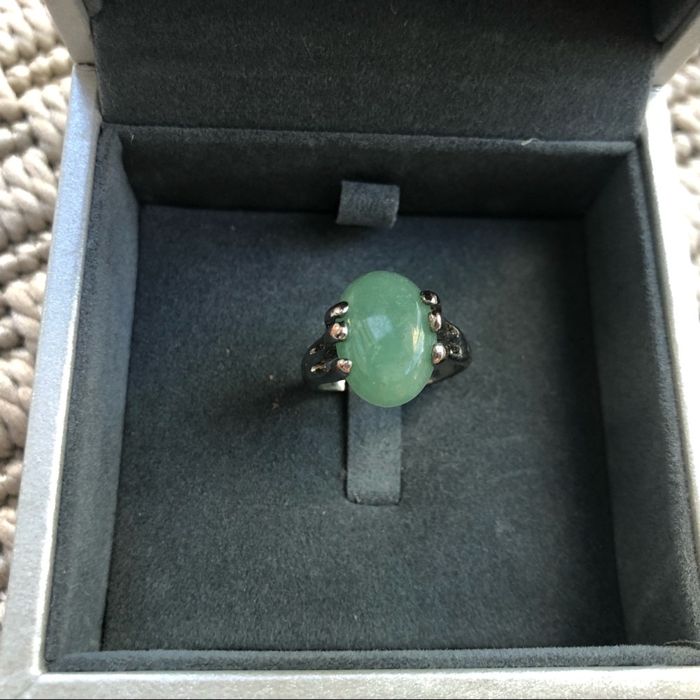 Ring - Picture 5 of 5